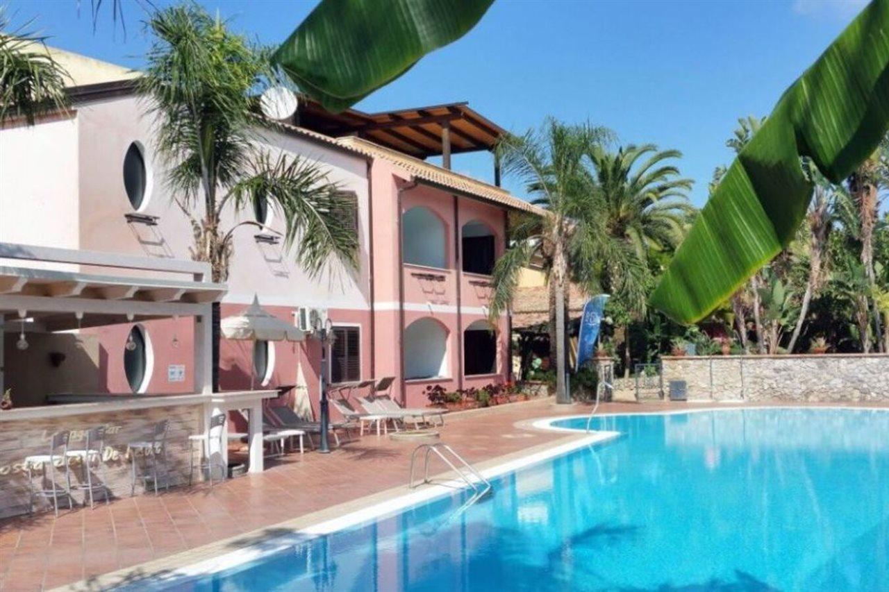 Hotel Villaggio Club Costa Degli Dei リカーディ エクステリア 写真